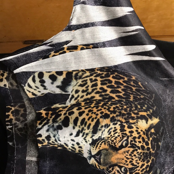 Top - Picture 2 of 3